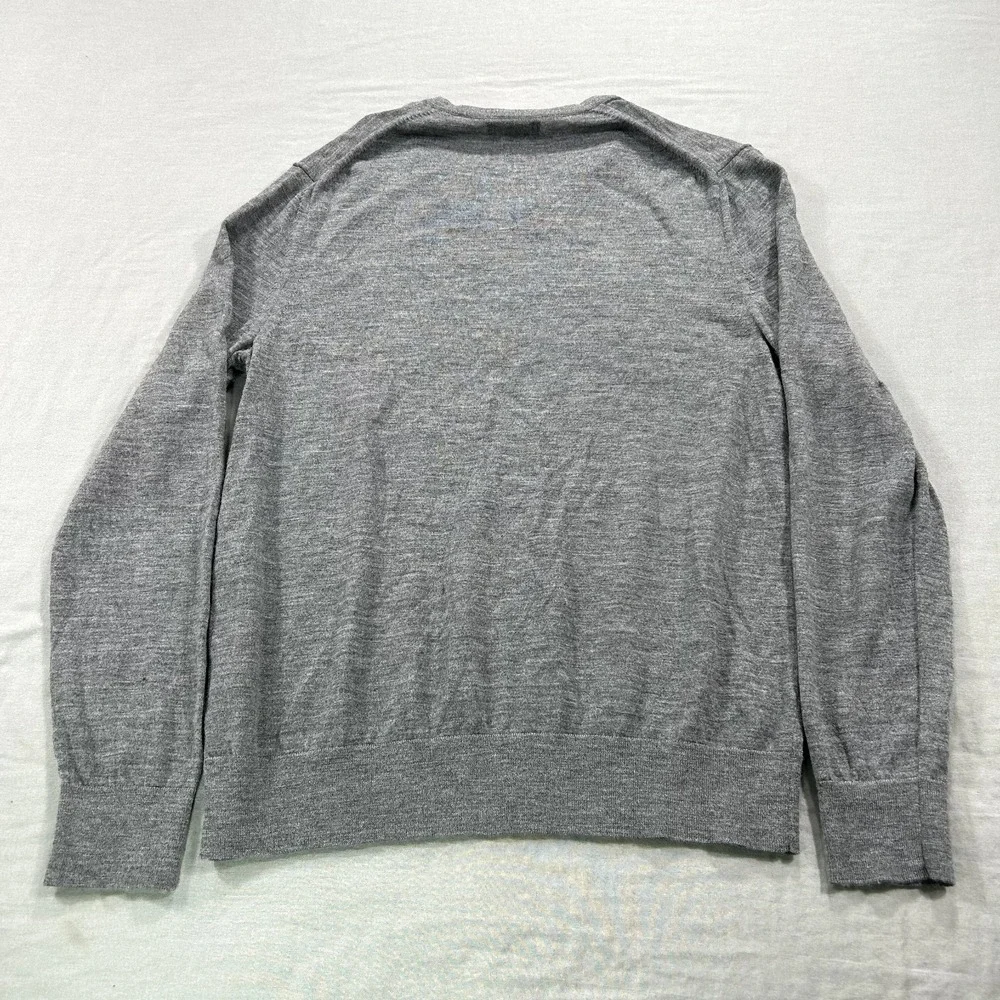 Banana Republic Sweater Mens‎ Medium Gray V-Neck Merino Wool Lightweight Casual